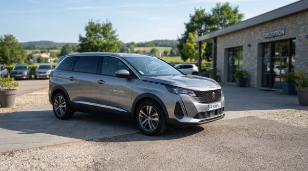 Explore les meilleures offres pour une peugeot 5008 à louer !